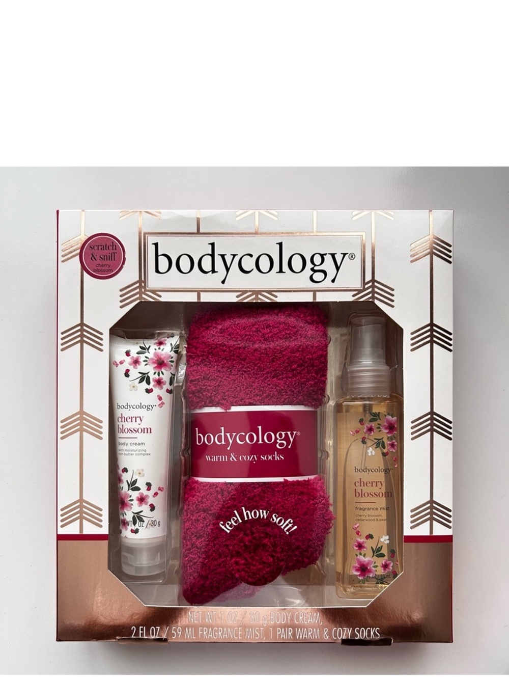 🔸NWT Bodycology Women’s Cherry Blossom Gift Set- Body Mist, Body Cream and Socks